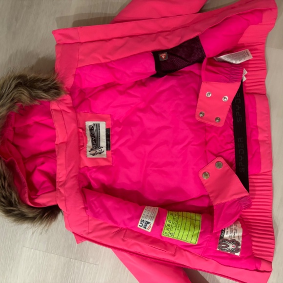 Girls Spyder brand ski jacket size 4 - Picture 3 of 5